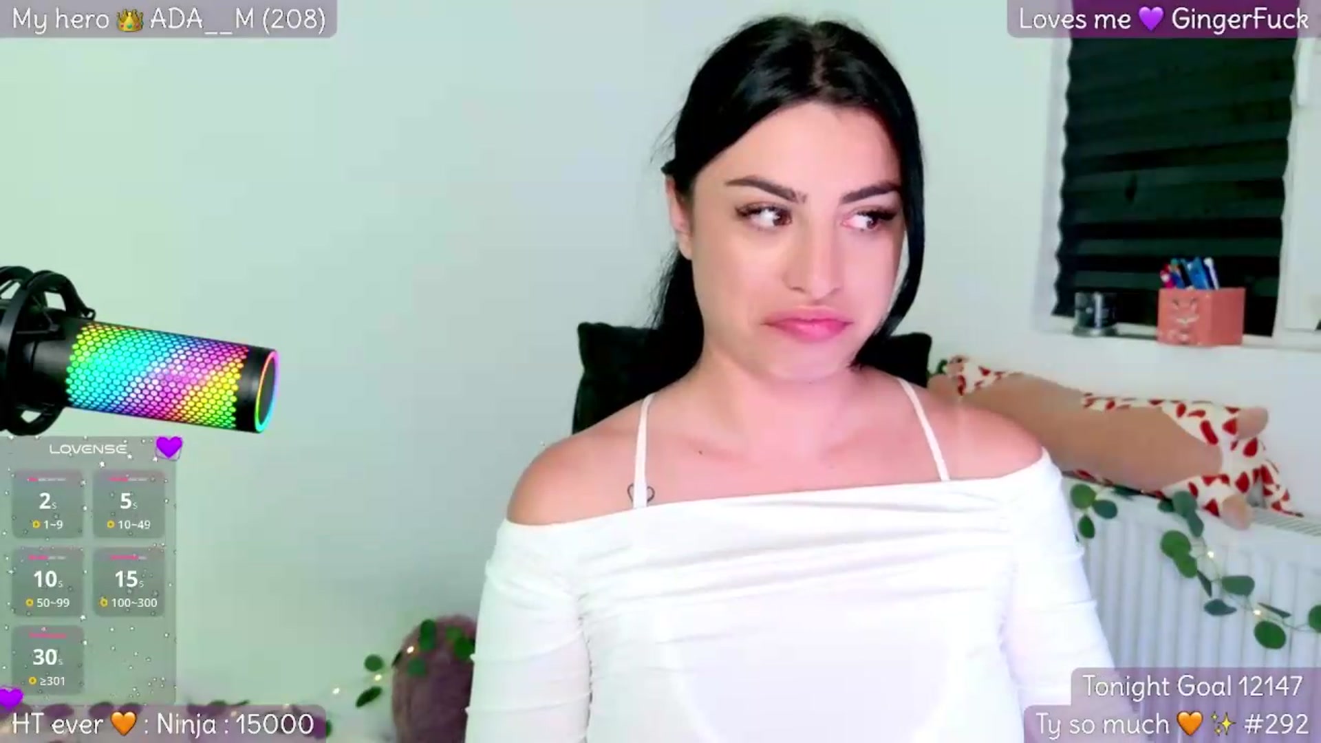 Gallery image thumbnail from Amystique's myfreecams stream on, 05/12/2026, 02:18 image 15 of 20