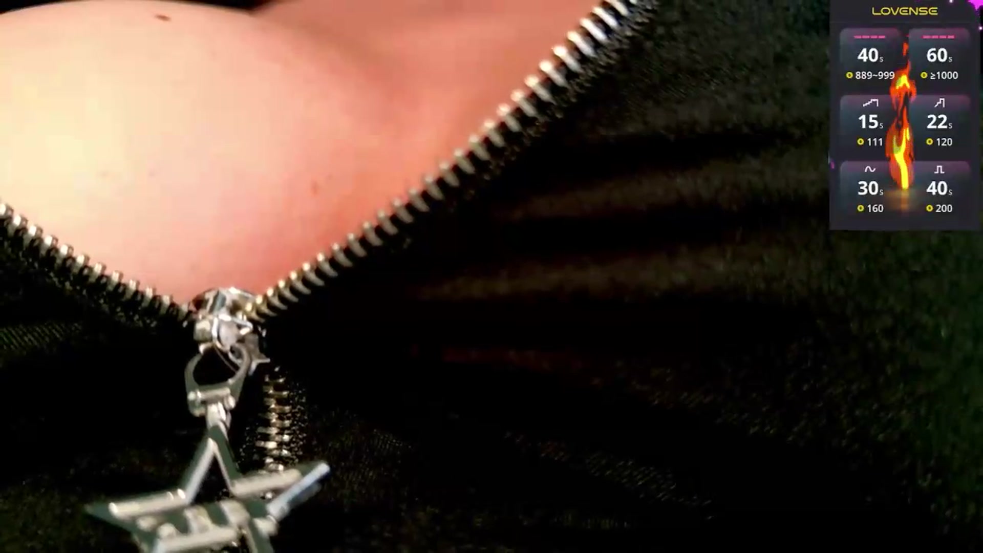 Gallery image thumbnail from Amystique's myfreecams stream on, 05/18/2026, 24:17 image 7 of 20