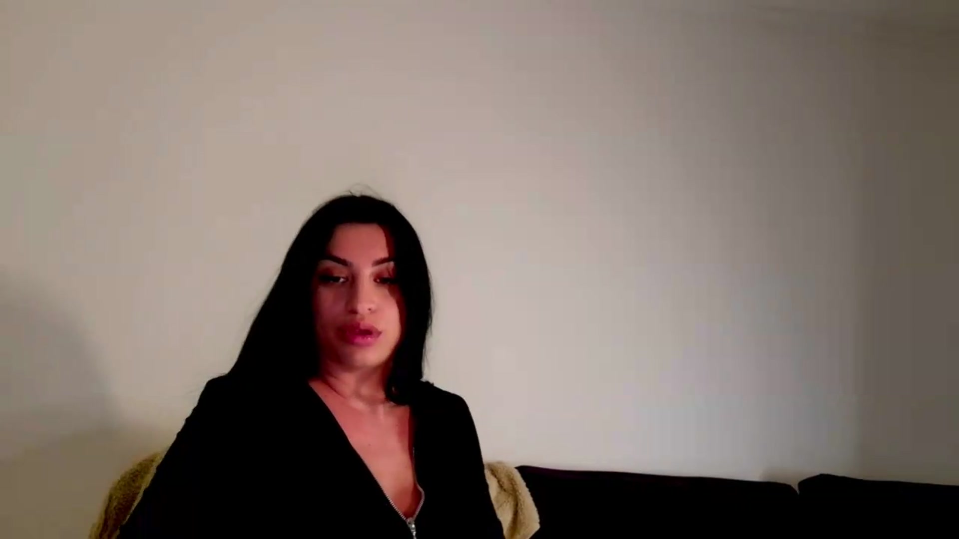 Gallery image thumbnail from Amystique's myfreecams stream on, 05/18/2026, 02:03 image 15 of 20