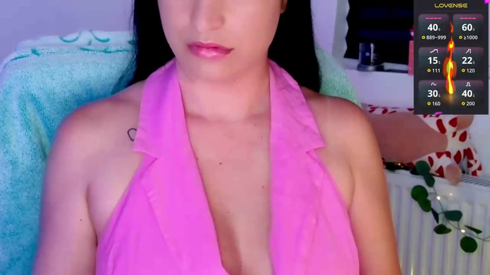 Gallery image thumbnail from Amystique's myfreecams stream on, 05/19/2026, 23:05 image 8 of 20