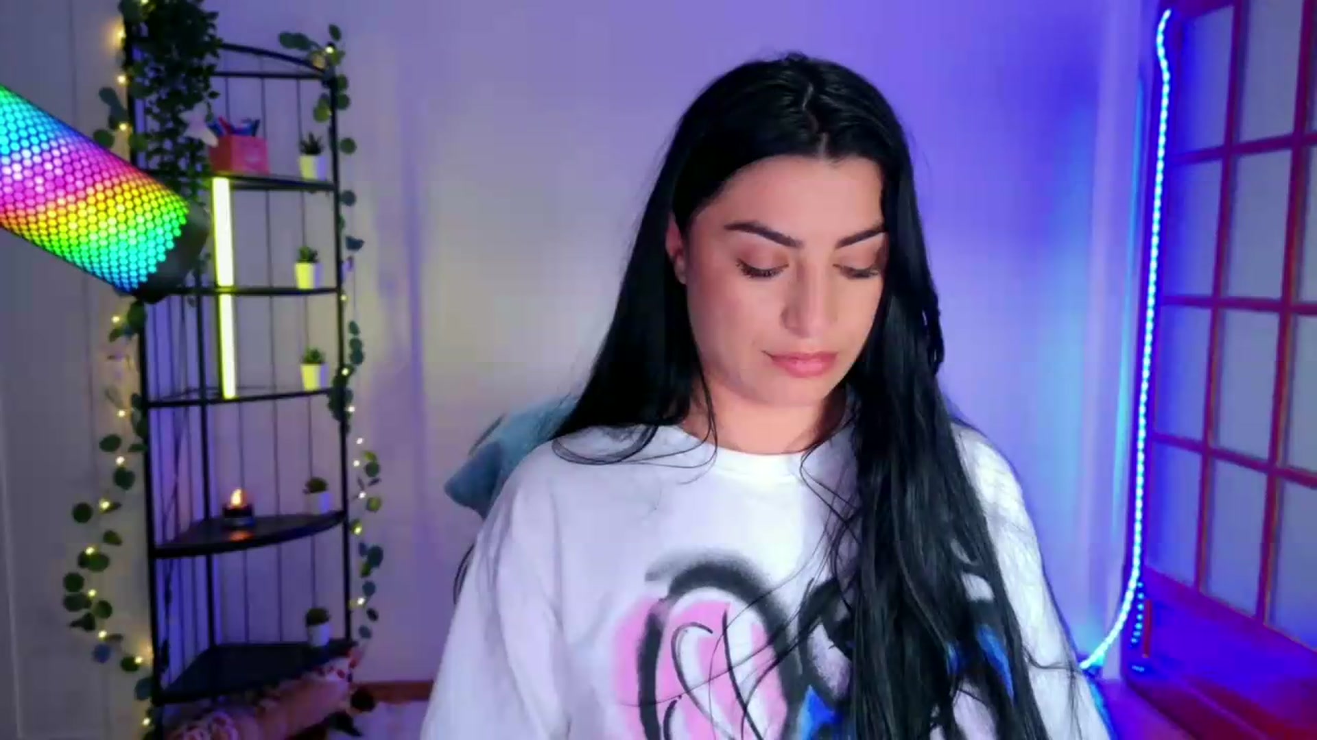 Gallery image thumbnail from Amystique's myfreecams stream on, 05/22/2026, 06:12 image 16 of 20