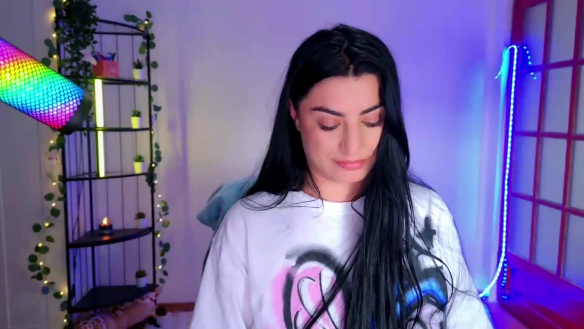 Gallery image thumbnail from Amystique's myfreecams stream on, 05/22/2026, 06:12 image 18 of 20