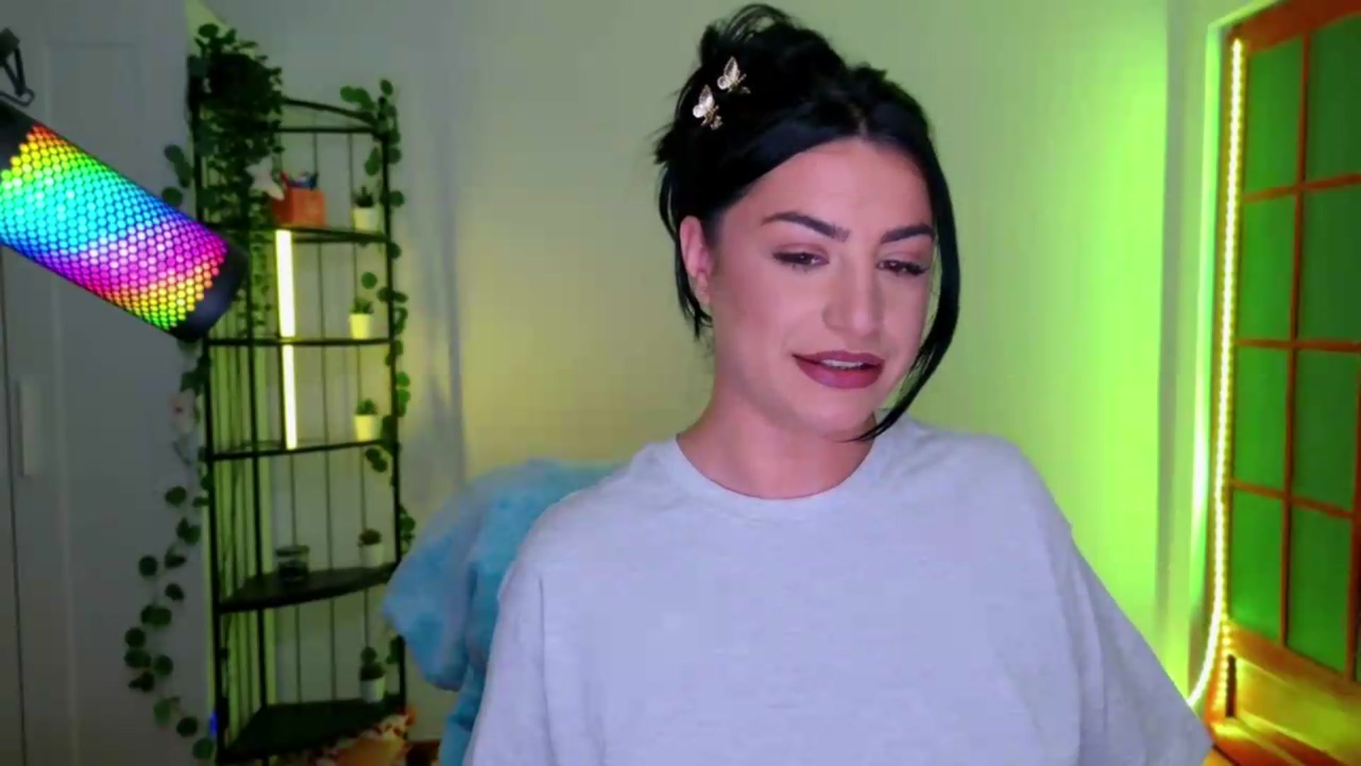 Gallery image thumbnail from Amystique's myfreecams stream on, 05/24/2026, 21:11 image 5 of 20