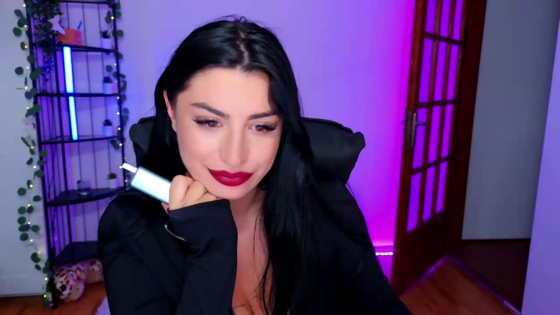 Gallery image thumbnail from Amystique's myfreecams stream on, 06/01/2026, 03:43 image 5 of 20