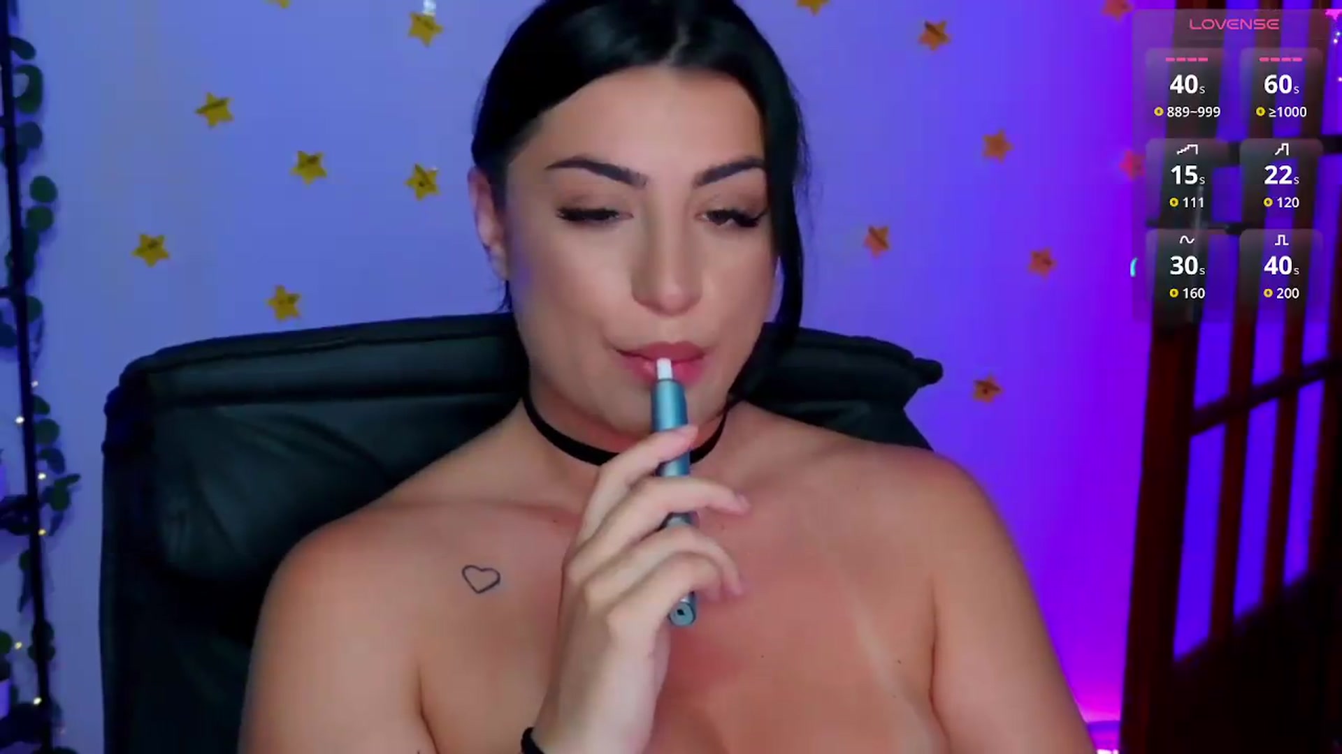 Gallery image thumbnail from Amystique's myfreecams stream on, 06/04/2026, 24:48 image 2 of 20
