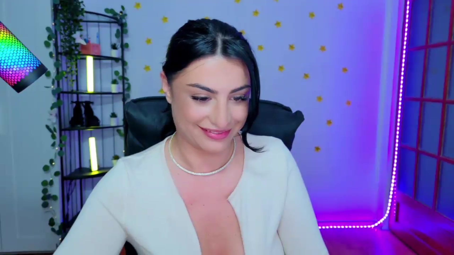 Gallery image thumbnail from Amystique's myfreecams stream on, 06/07/2026, 04:38 image 7 of 20