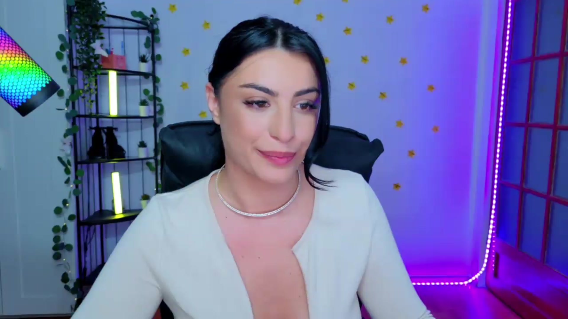 Gallery image thumbnail from Amystique's myfreecams stream on, 06/07/2026, 04:38 image 8 of 20