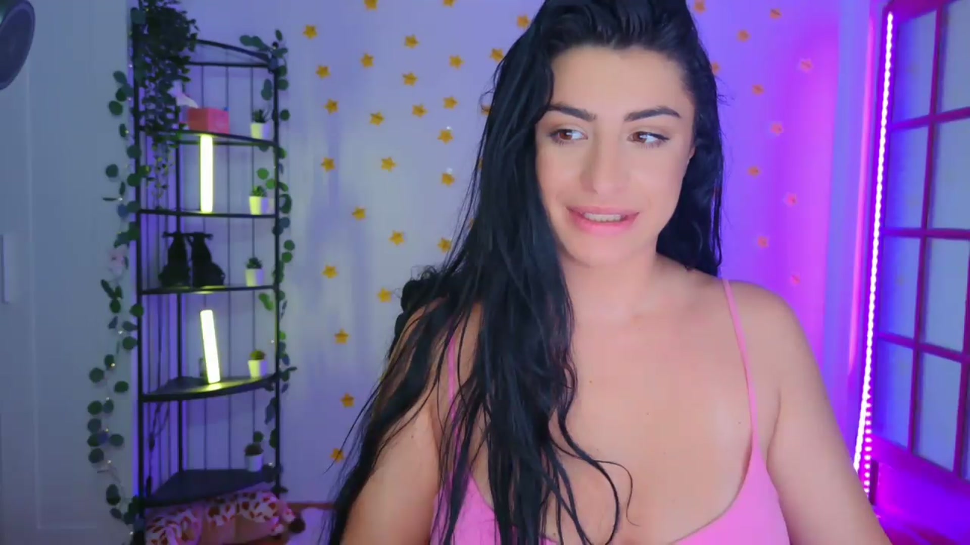 Gallery image thumbnail from Amystique's myfreecams stream on, 06/15/2026, 04:23 image 7 of 20