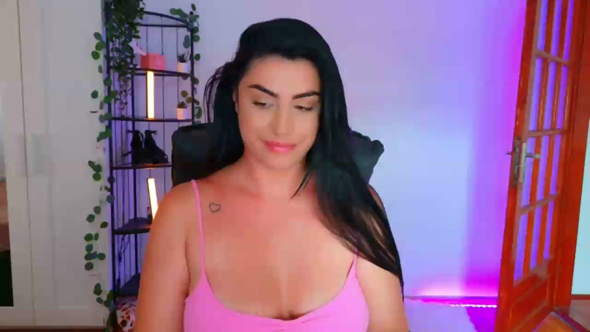 Gallery image thumbnail from Amystique's myfreecams stream on, 06/23/2026, 10:45 image 15 of 20