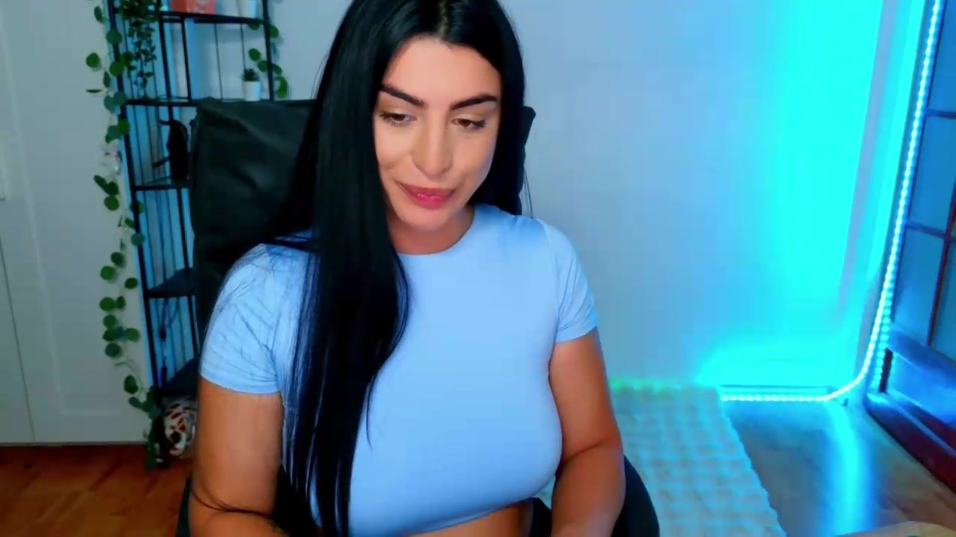Gallery image thumbnail from Amystique's myfreecams stream on, 06/23/2026, 17:17 image 19 of 20