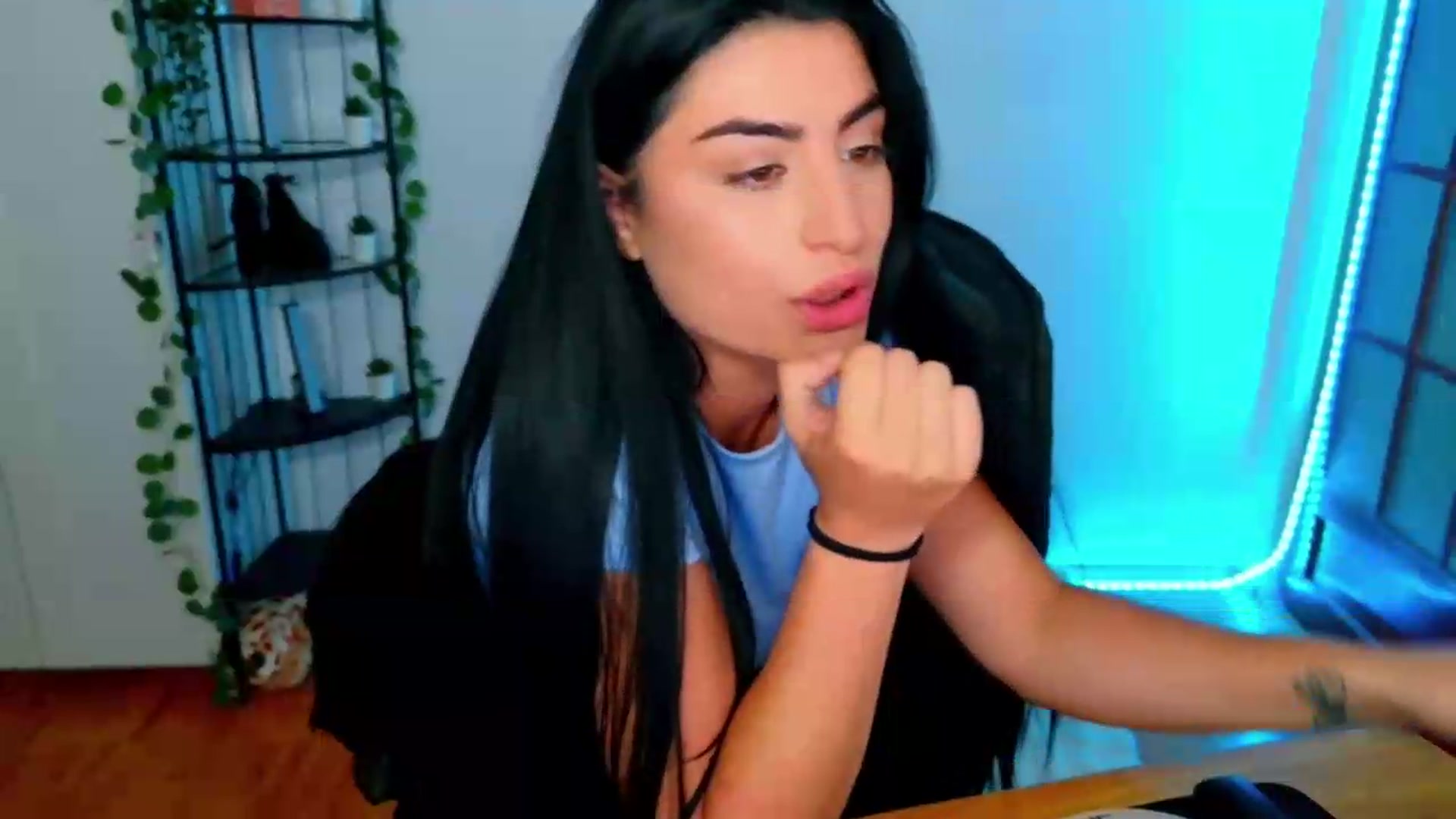 Gallery image thumbnail from Amystique's myfreecams stream on, 06/23/2026, 17:17 image 11 of 20