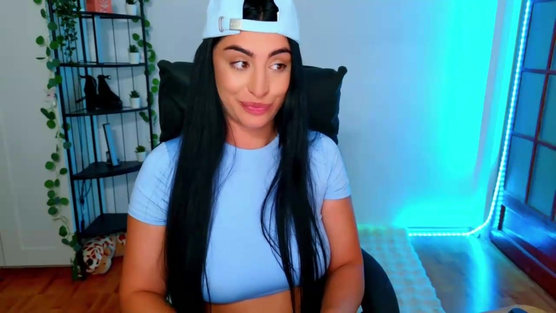 Gallery image thumbnail from Amystique's myfreecams stream on, 06/23/2026, 17:17 image 15 of 20