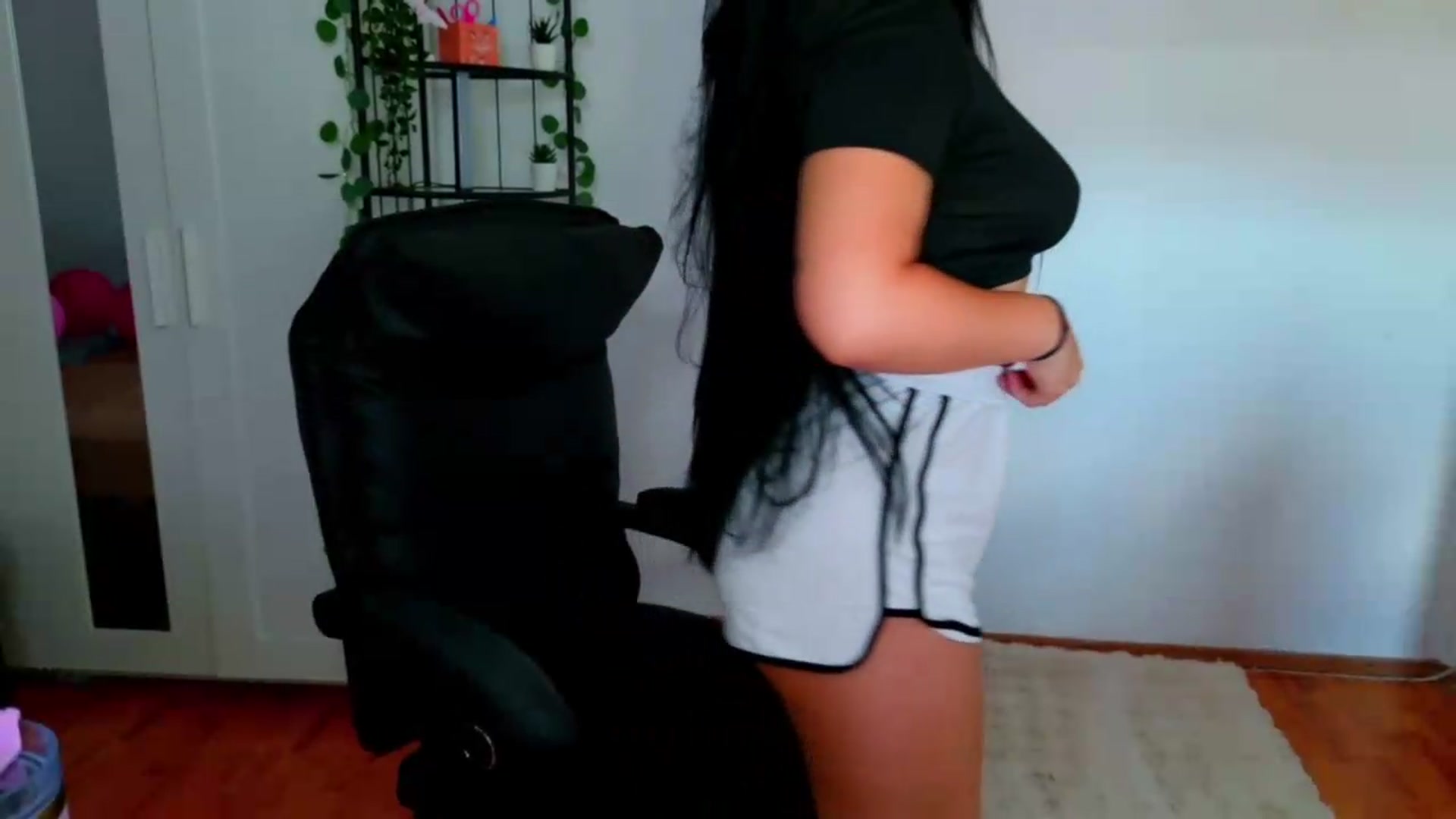Gallery image thumbnail from Amystique's myfreecams stream on, 06/24/2026, 12:50 image 6 of 20