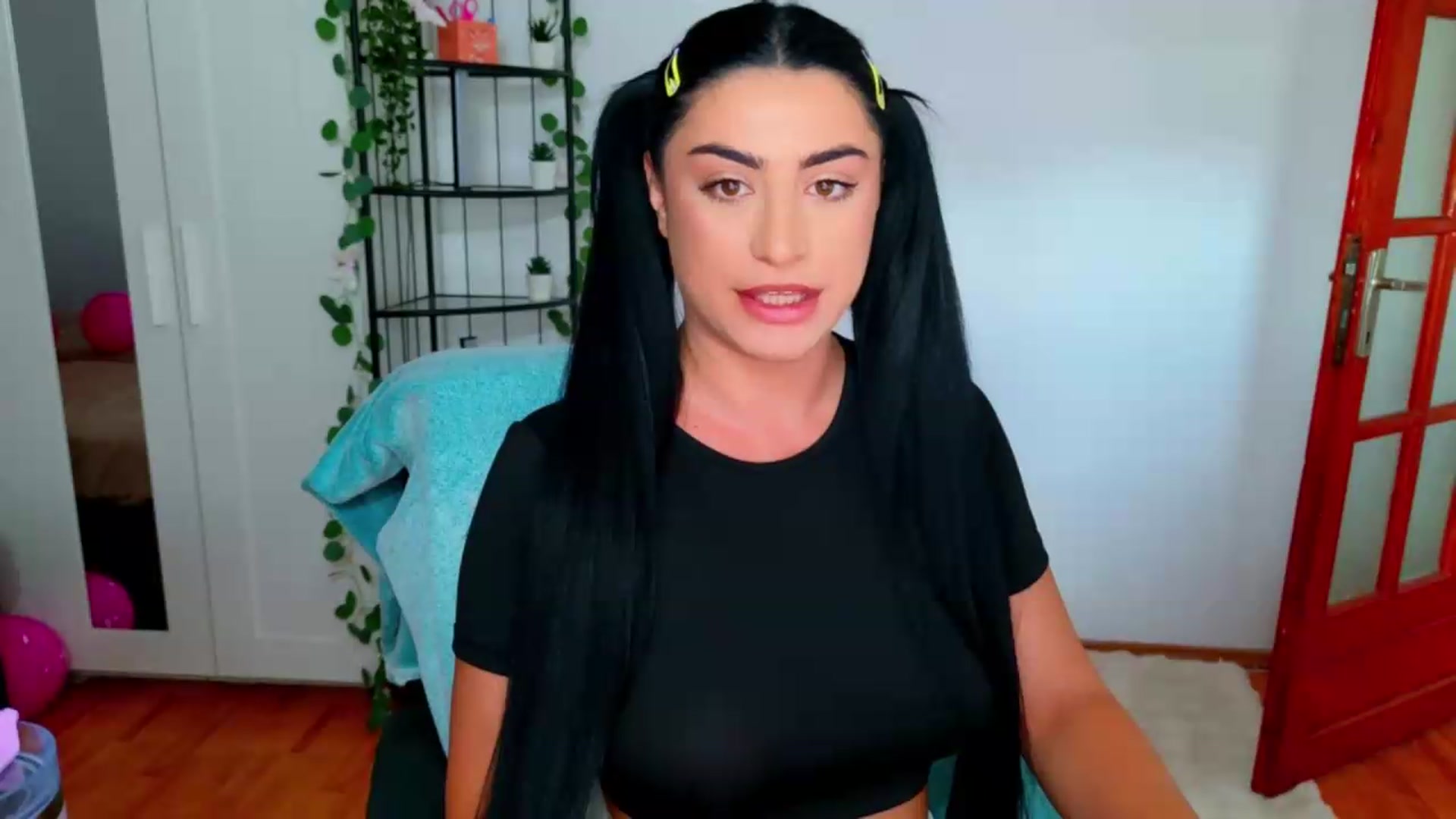Gallery image thumbnail from Amystique's myfreecams stream on, 06/24/2026, 12:50 image 8 of 20