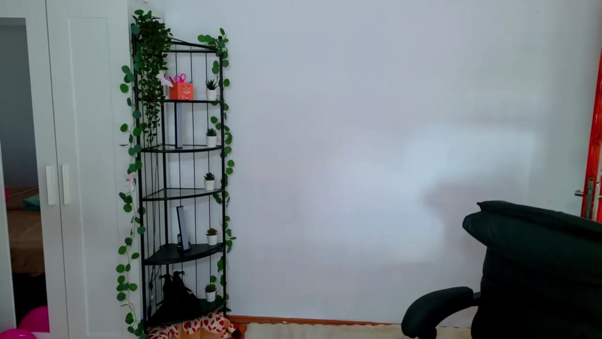Gallery image thumbnail from Amystique's myfreecams stream on, 06/24/2026, 12:50 image 11 of 20