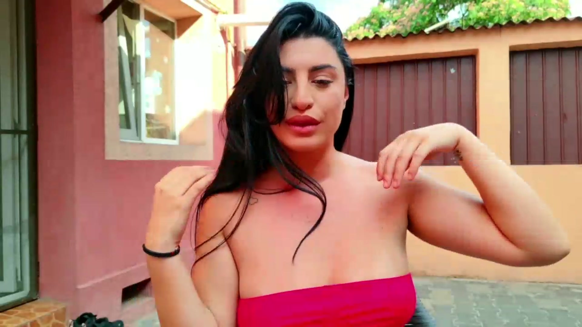 Gallery image thumbnail from Amystique's myfreecams stream on, 06/24/2026, 16:17 image 8 of 20