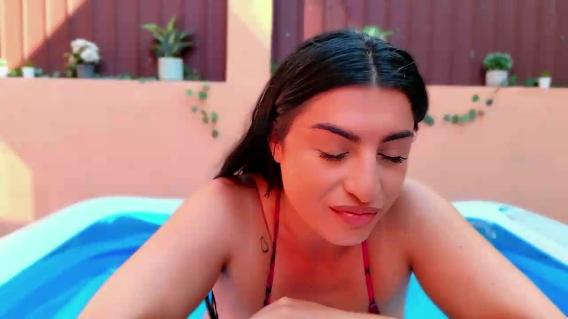 Gallery image thumbnail from Amystique's myfreecams stream on, 06/25/2026, 16:01 image 5 of 20