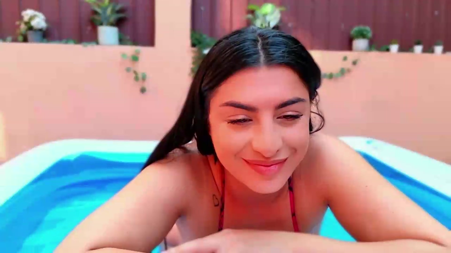 Gallery image thumbnail from Amystique's myfreecams stream on, 06/25/2026, 16:01 image 6 of 20