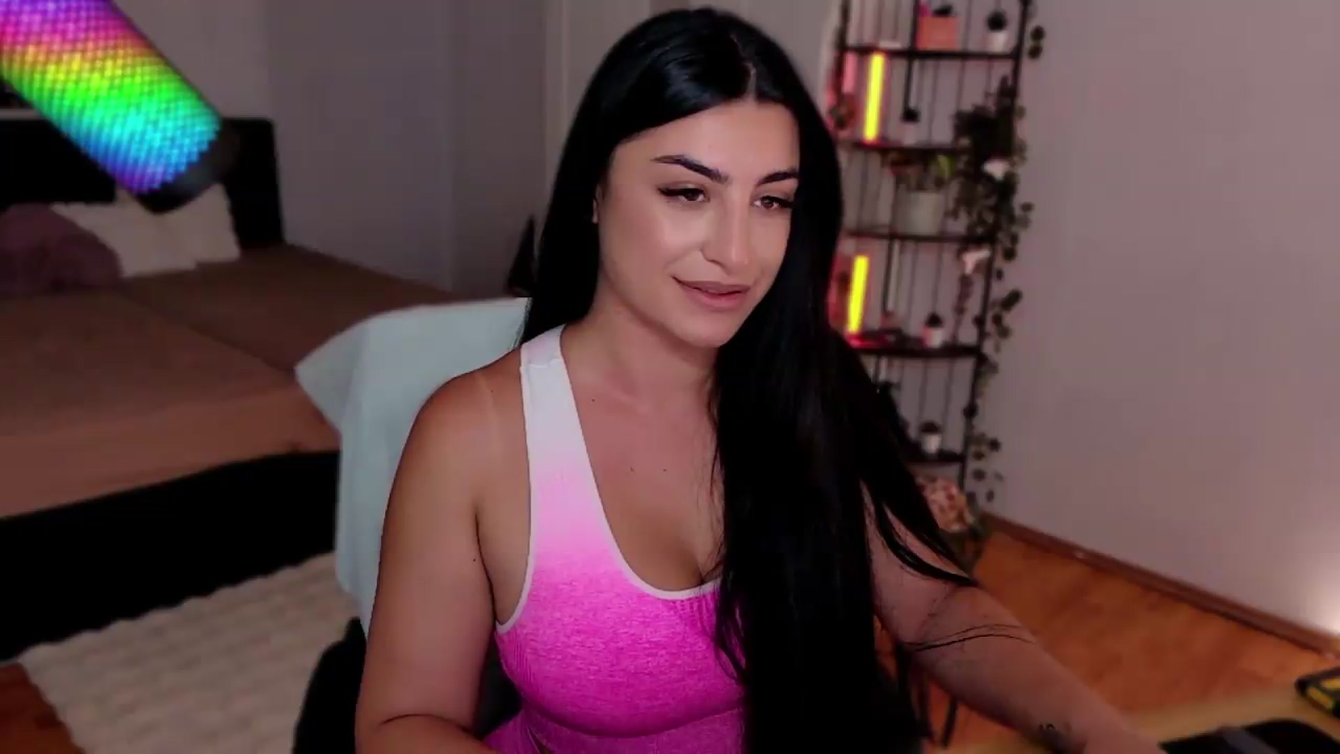 Gallery image thumbnail from Amystique's myfreecams stream on, 06/29/2026, 20:26 image 17 of 20