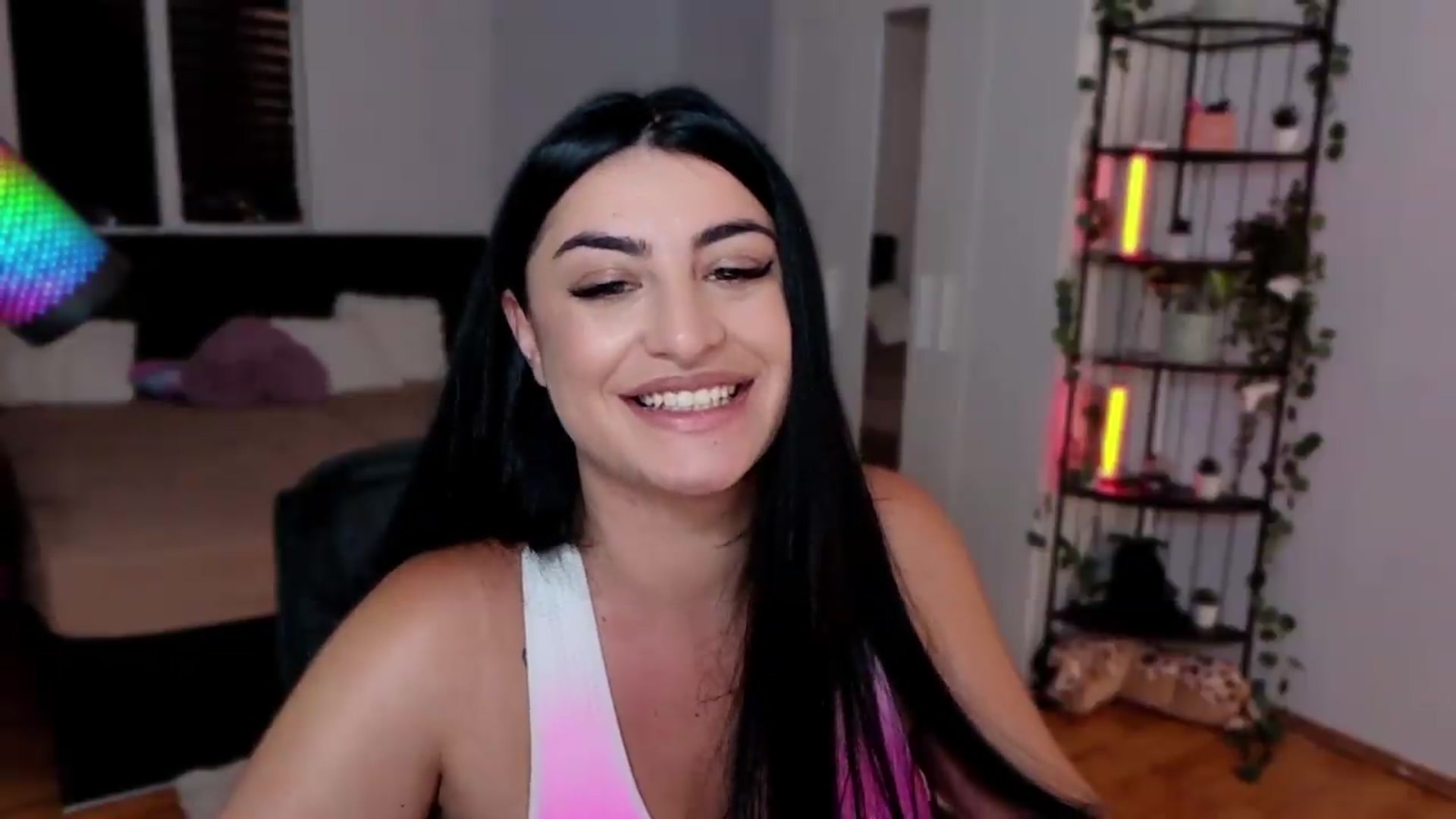 Gallery image thumbnail from Amystique's myfreecams stream on, 06/30/2026, 24:01 image 6 of 20