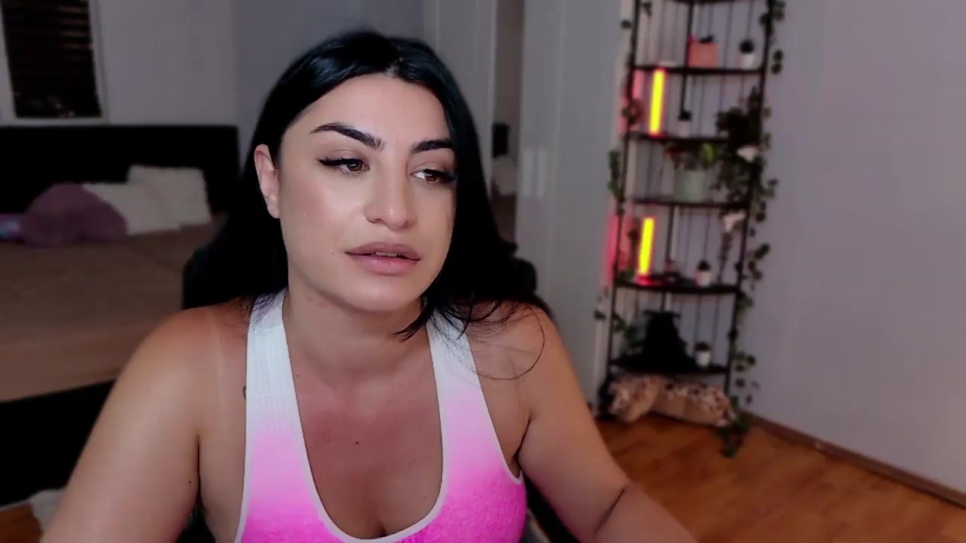 Gallery image thumbnail from Amystique's myfreecams stream on, 06/30/2026, 24:01 image 9 of 20