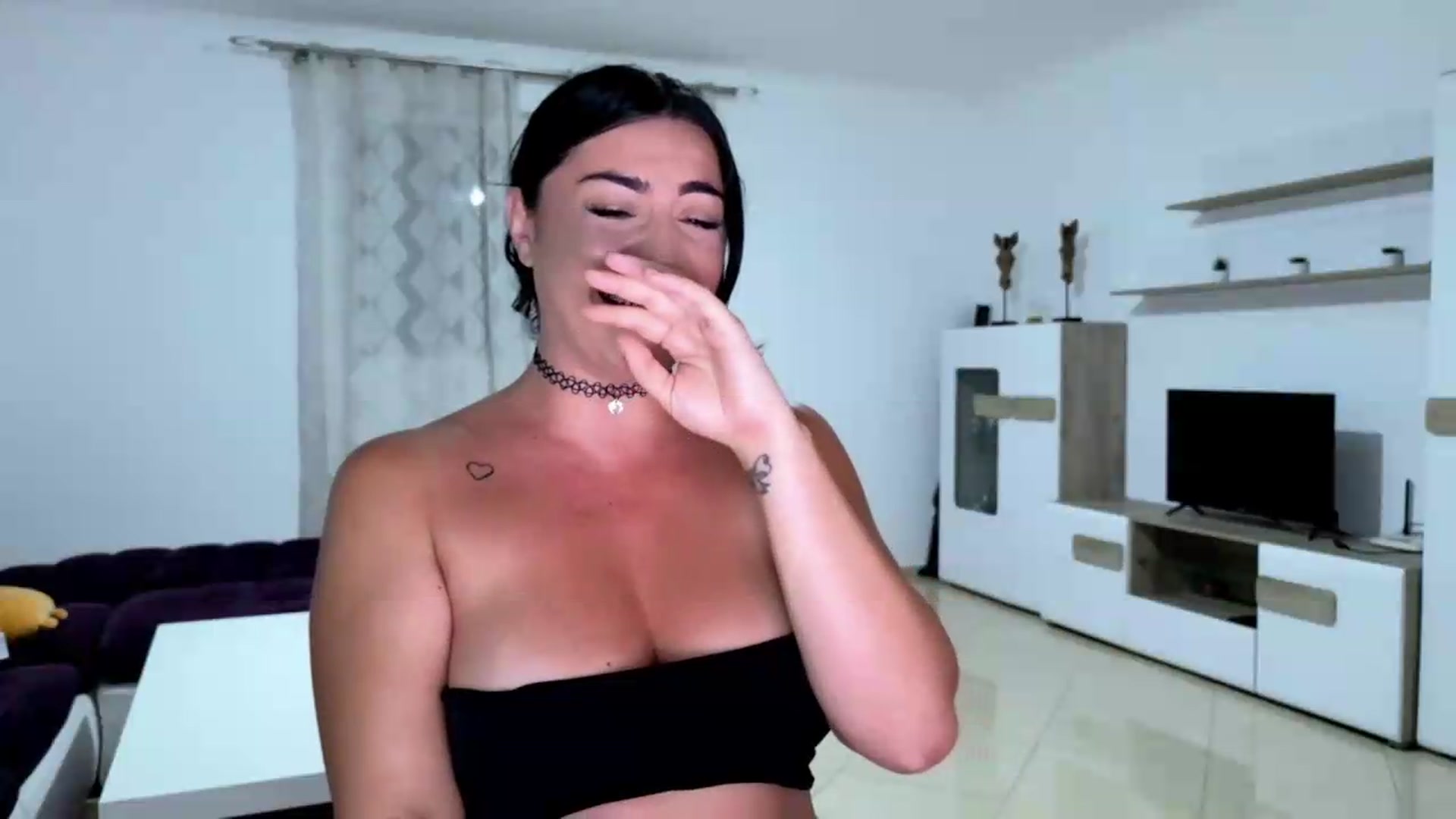 Gallery image thumbnail from Amystique's myfreecams stream on, 07/17/2026, 01:47 image 12 of 20