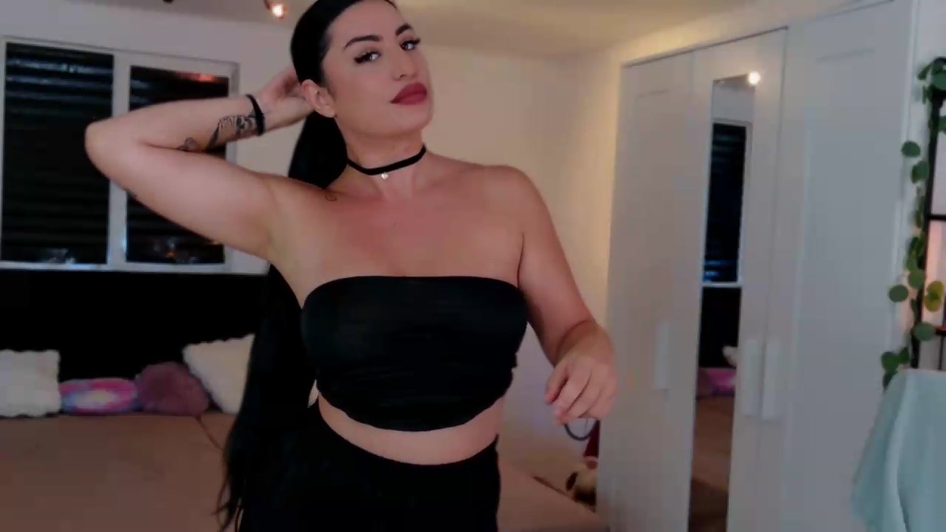 Gallery image thumbnail from Amystique's myfreecams stream on, 07/29/2026, 08:03 image 3 of 20