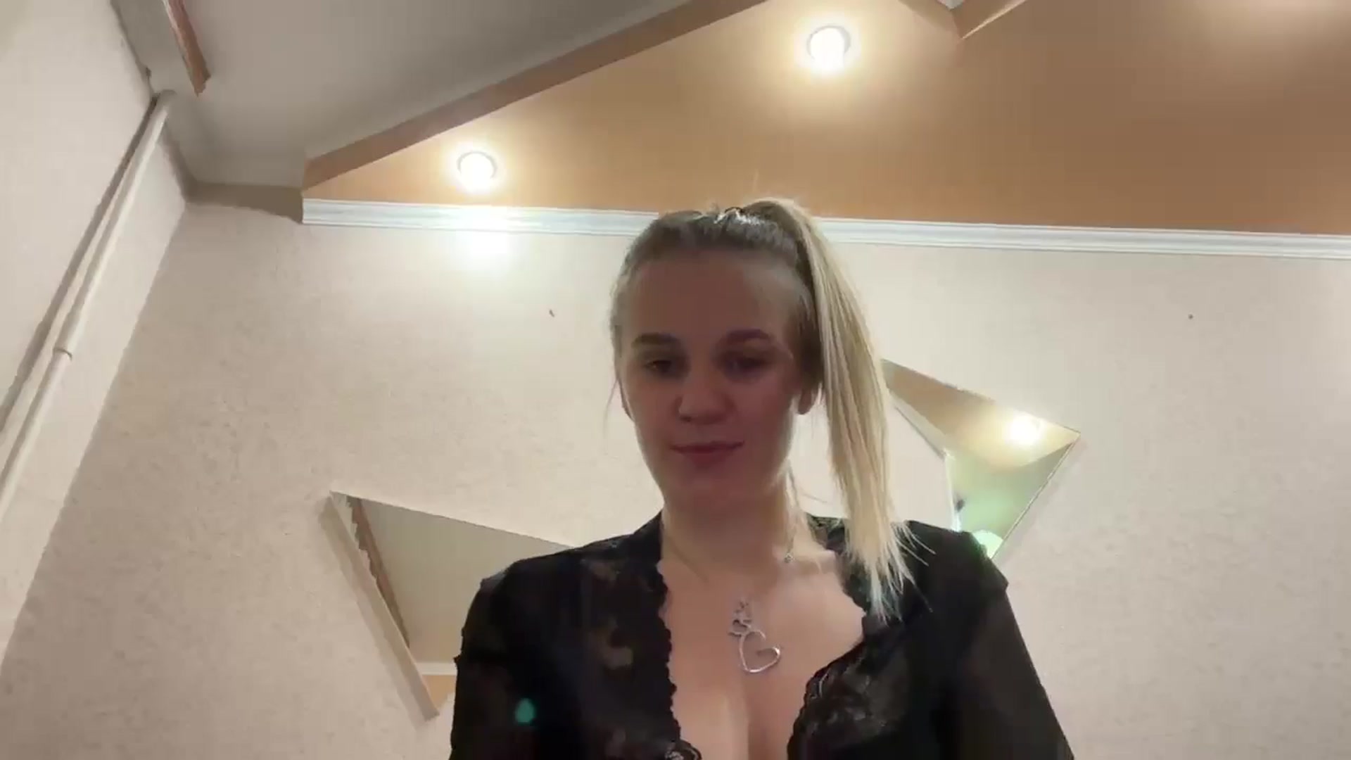 Gallery image thumbnail from An1taa's myfreecams stream on, 09/23/2024, 19:35 image 20 of 20
