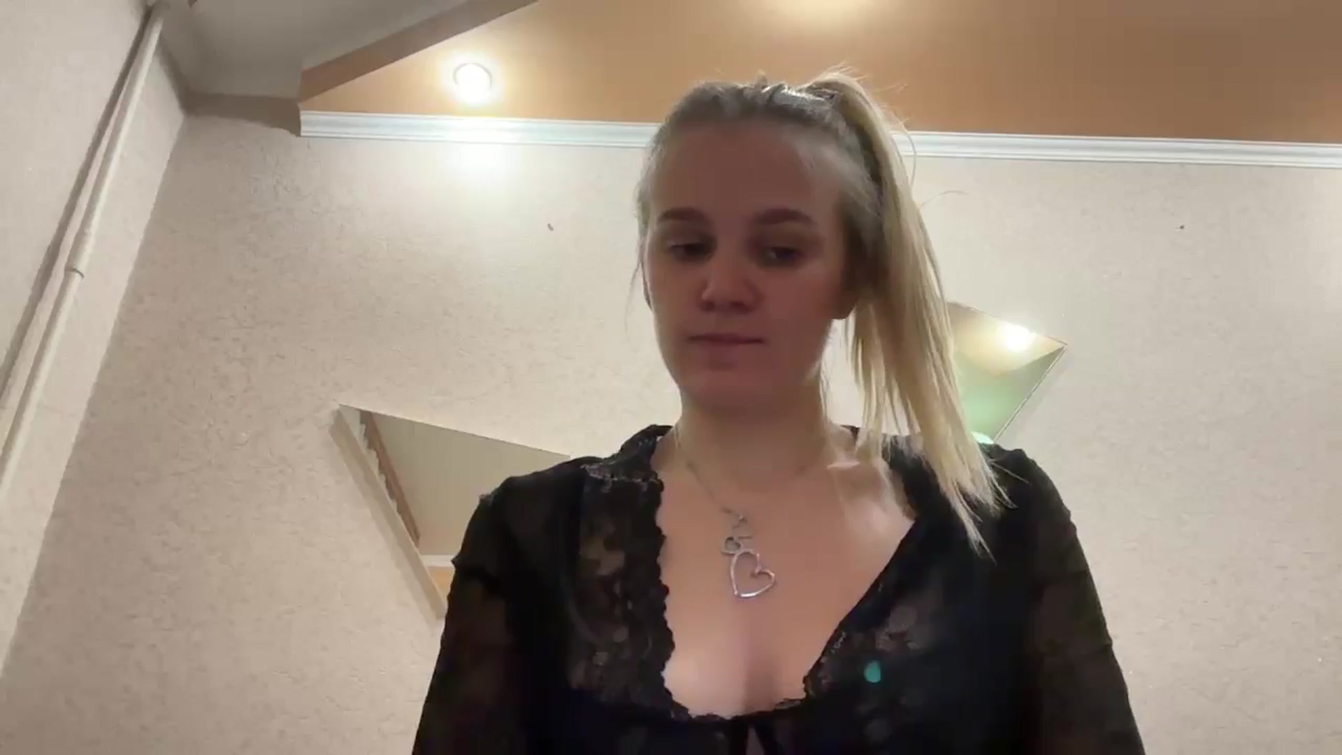 Gallery image thumbnail from An1taa's myfreecams stream on, 09/23/2024, 19:35 image 14 of 20