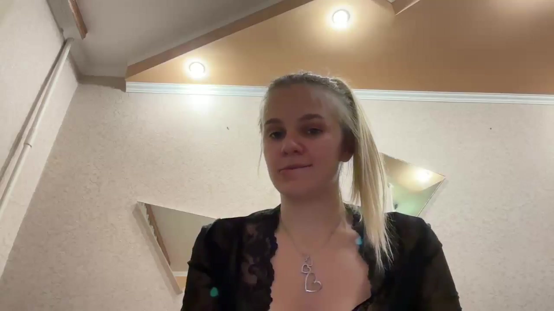 Gallery image thumbnail from An1taa's myfreecams stream on, 09/23/2024, 19:35 image 19 of 20