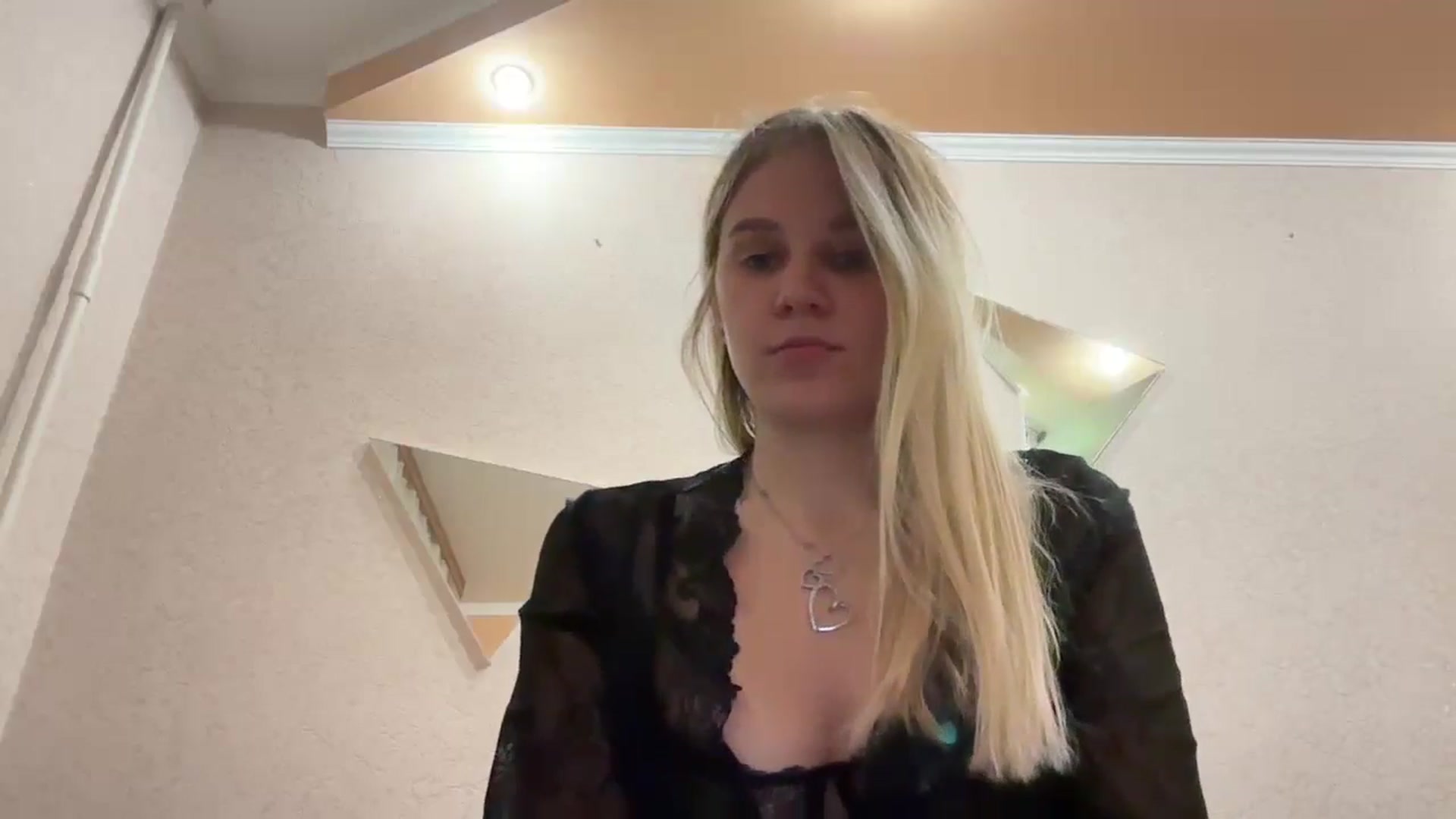 Gallery image thumbnail from An1taa's myfreecams stream on, 09/23/2024, 19:35 image 4 of 20