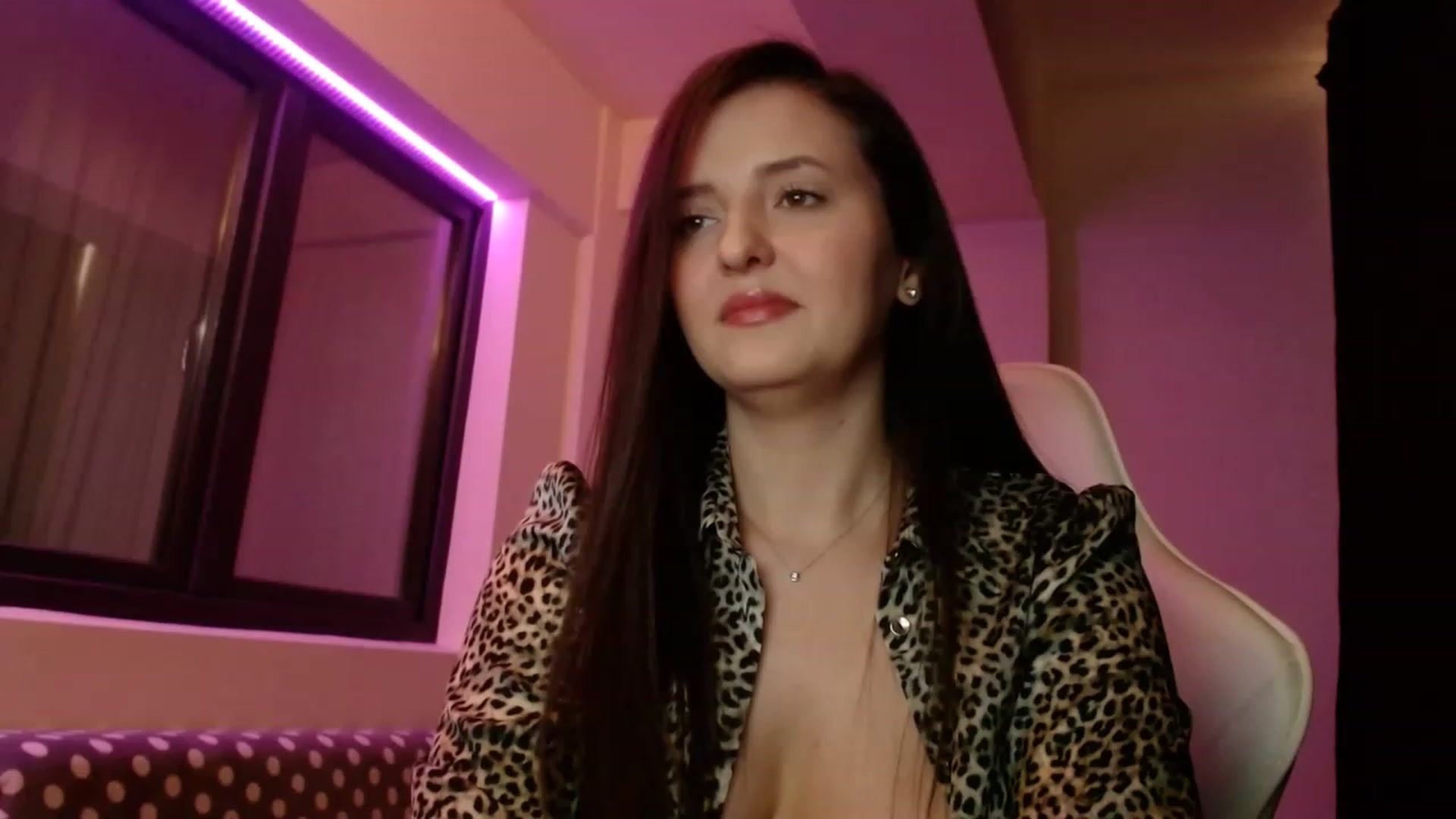 Gallery image thumbnail from AnAzingEricka's myfreecams stream on, 02/05/2023, 09:16 image 2 of 20