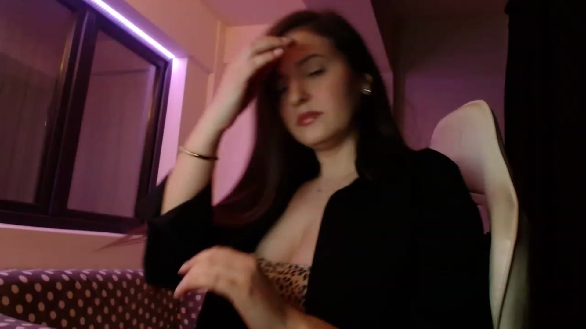 Gallery image thumbnail from AnAzingEricka's myfreecams stream on, 02/18/2023, 08:34 image 18 of 20