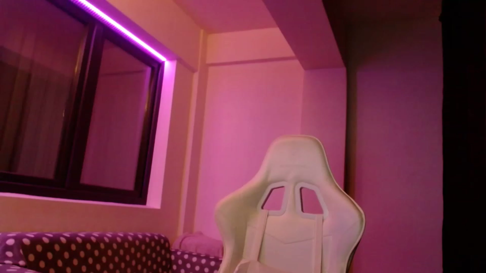 Gallery image thumbnail from AnAzingEricka's myfreecams stream on, 02/20/2023, 07:45 image 3 of 20