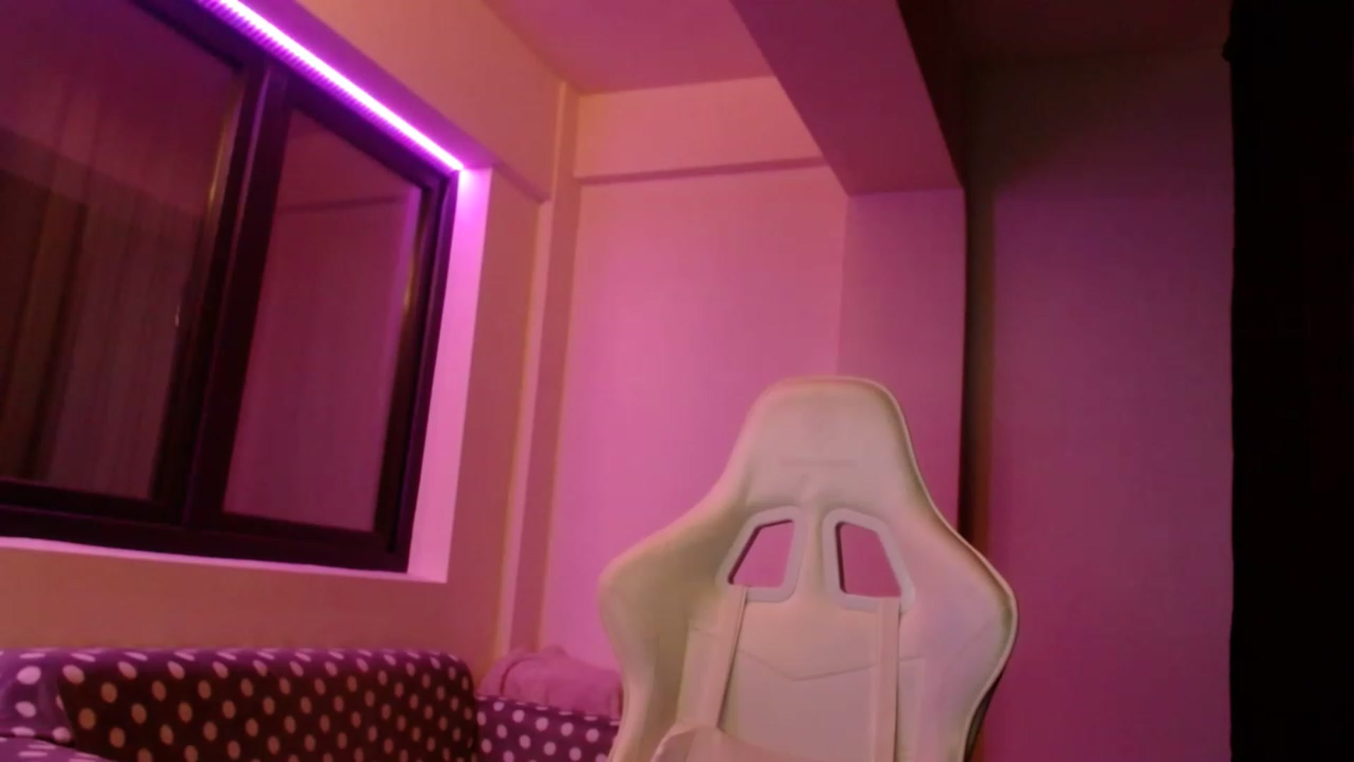 Gallery image thumbnail from AnAzingEricka's myfreecams stream on, 02/20/2023, 07:45 image 4 of 20