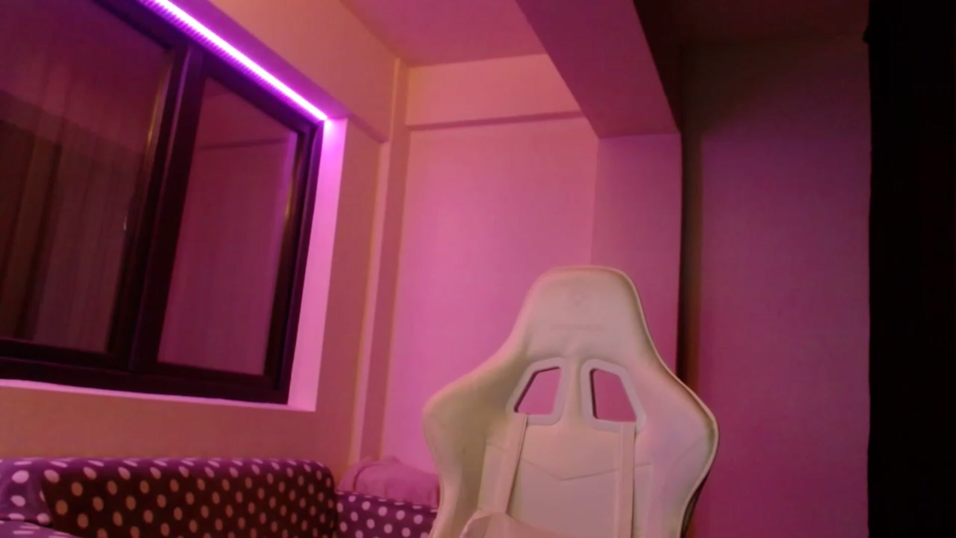 Gallery image thumbnail from AnAzingEricka's myfreecams stream on, 02/20/2023, 07:45 image 5 of 20