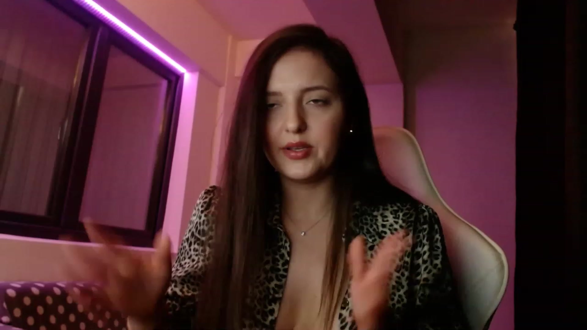 Gallery image thumbnail from AnAzingEricka's myfreecams stream on, 02/20/2023, 09:09 image 7 of 20
