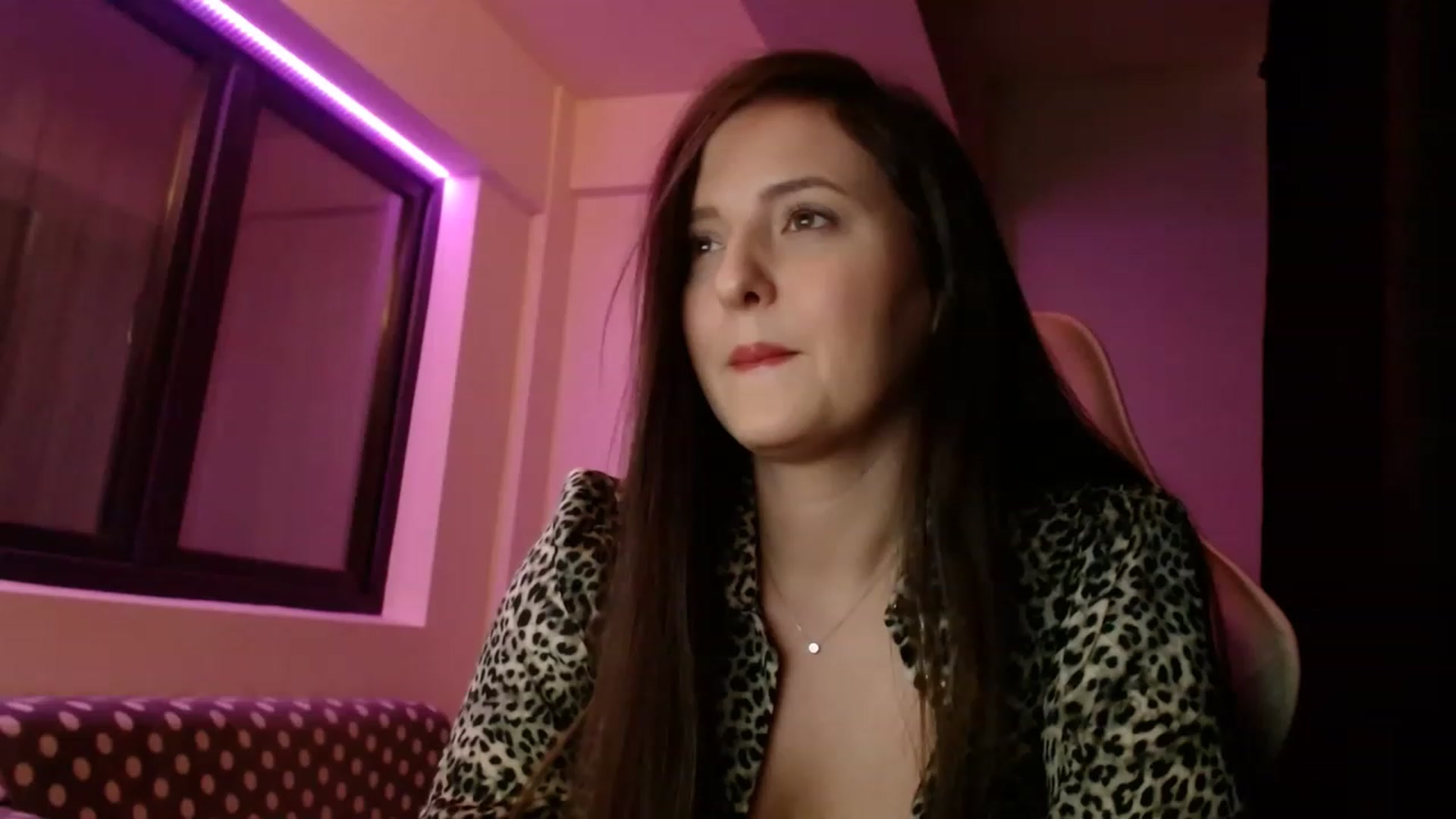 Gallery image thumbnail from AnAzingEricka's myfreecams stream on, 02/20/2023, 09:09 image 12 of 20