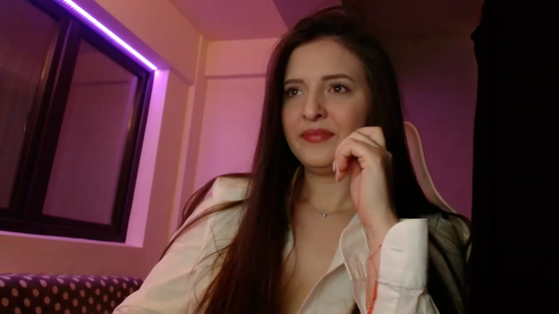 Gallery image thumbnail from AnAzingEricka's myfreecams stream on, 03/06/2023, 08:28 image 16 of 20