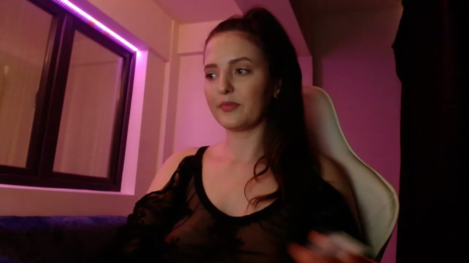 Gallery image thumbnail from AnAzingEricka's myfreecams stream on, 05/22/2023, 05:42 image 17 of 20