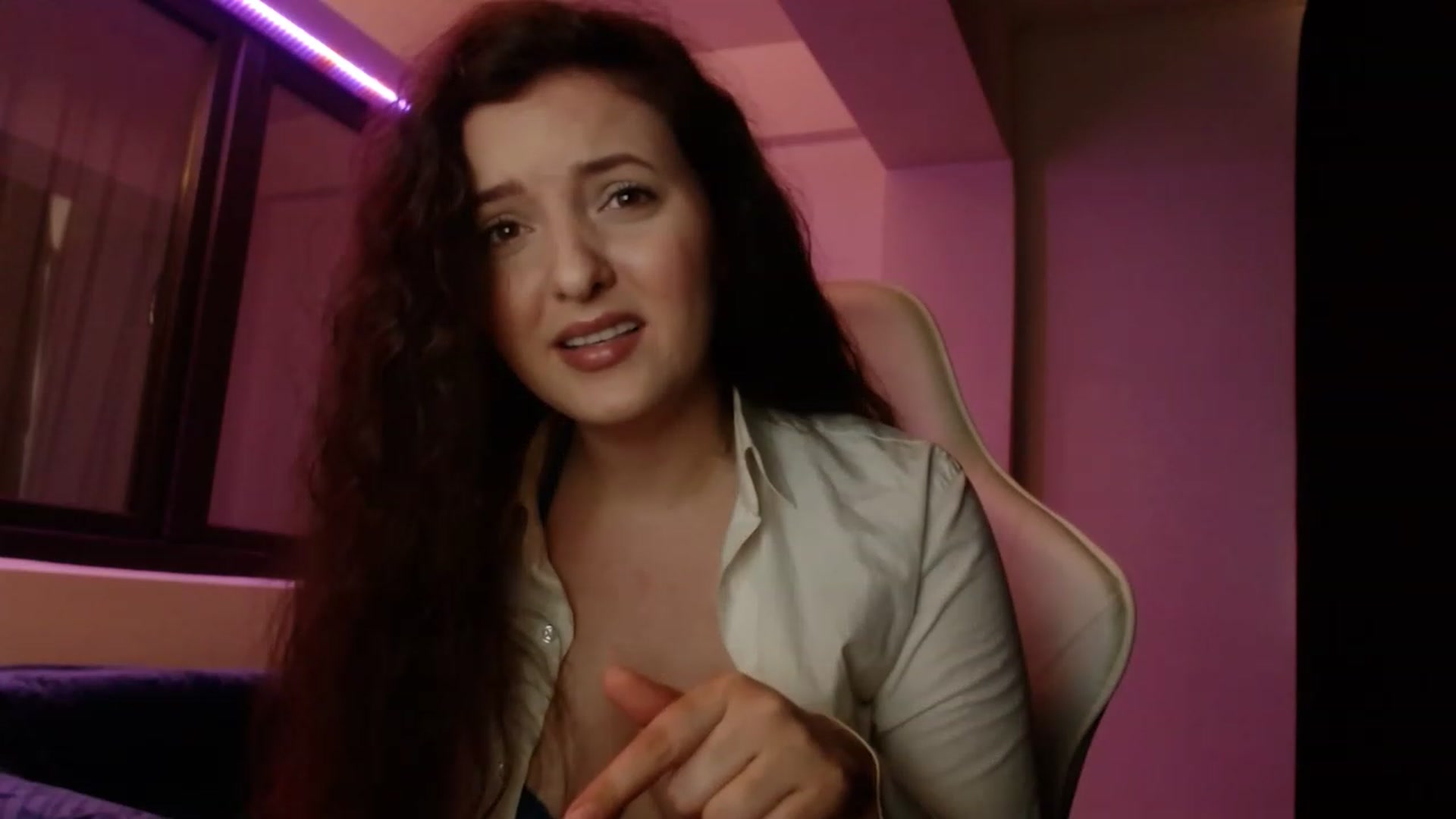 Gallery image thumbnail from AnAzingEricka's myfreecams stream on, 06/14/2023, 07:00 image 8 of 20