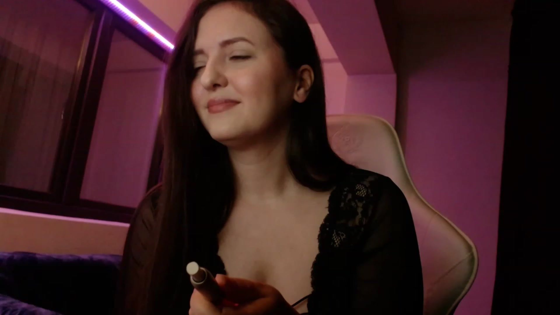 Gallery image thumbnail from AnAzingEricka's myfreecams stream on, 06/26/2023, 07:01 image 18 of 20