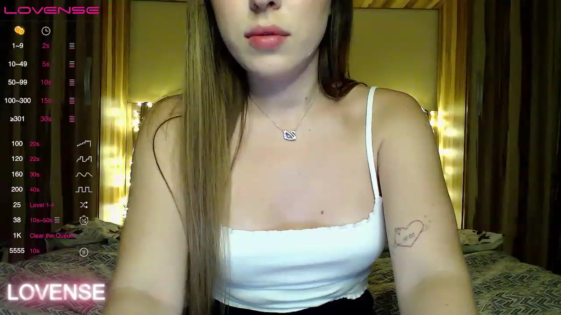Gallery image thumbnail from AnPeachyGirl's myfreecams stream on, 06/02/2023, 22:04 image 14 of 20
