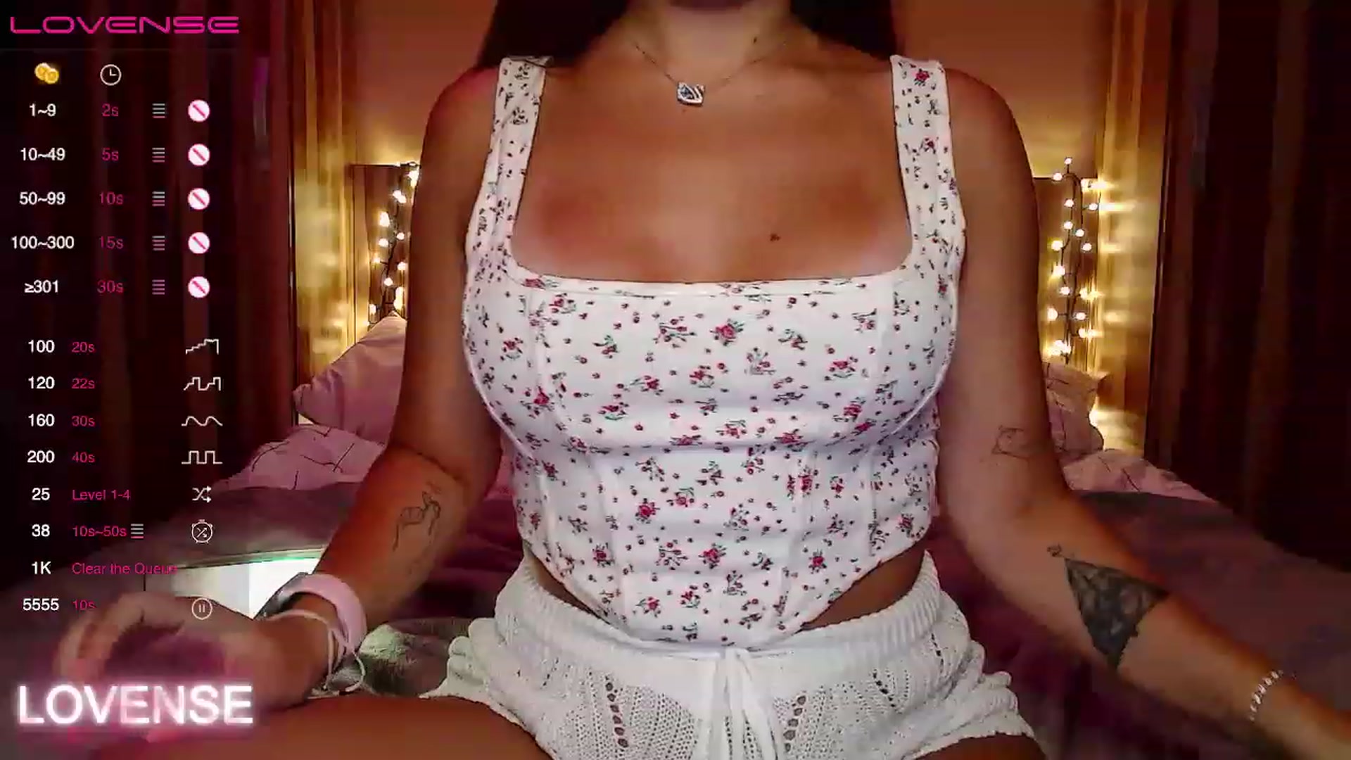 Gallery image thumbnail from AnPeachyGirl's myfreecams stream on, 06/22/2023, 20:51 image 11 of 20