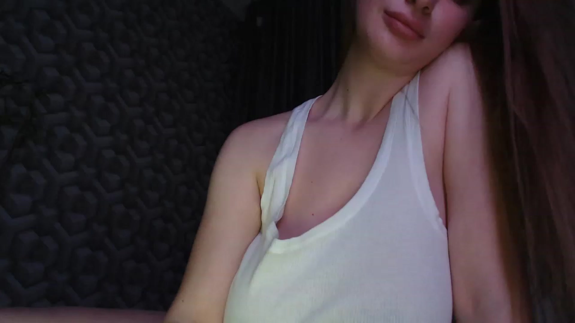 Gallery image thumbnail from An_Basset's myfreecams stream on, 12/08/2022, 24:02 image 5 of 20