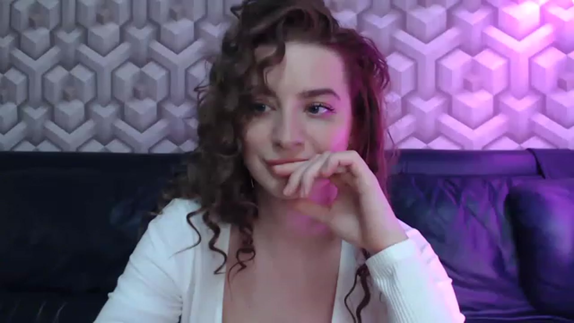 Gallery image thumbnail from An_Basset's myfreecams stream on, 03/23/2023, 22:13 image 17 of 20