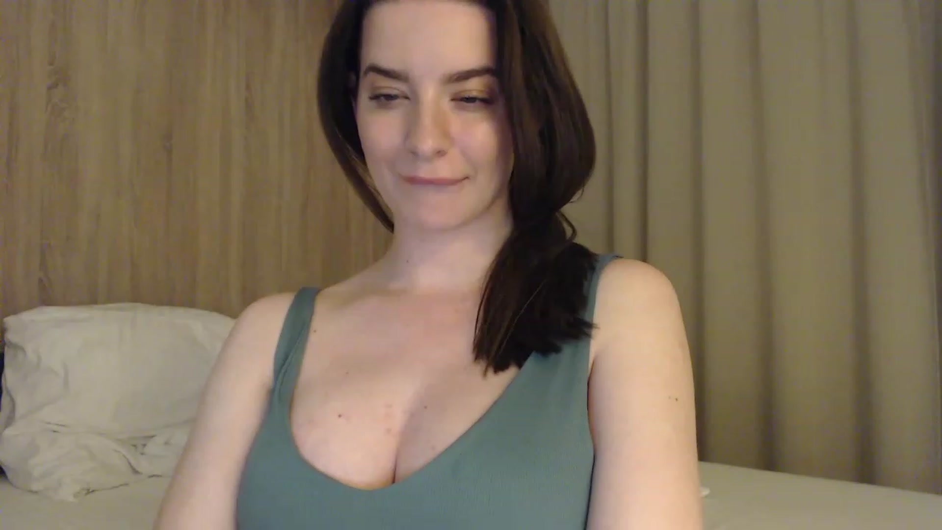Gallery image thumbnail from An_Basset's myfreecams stream on, 06/06/2023, 20:48 image 8 of 20