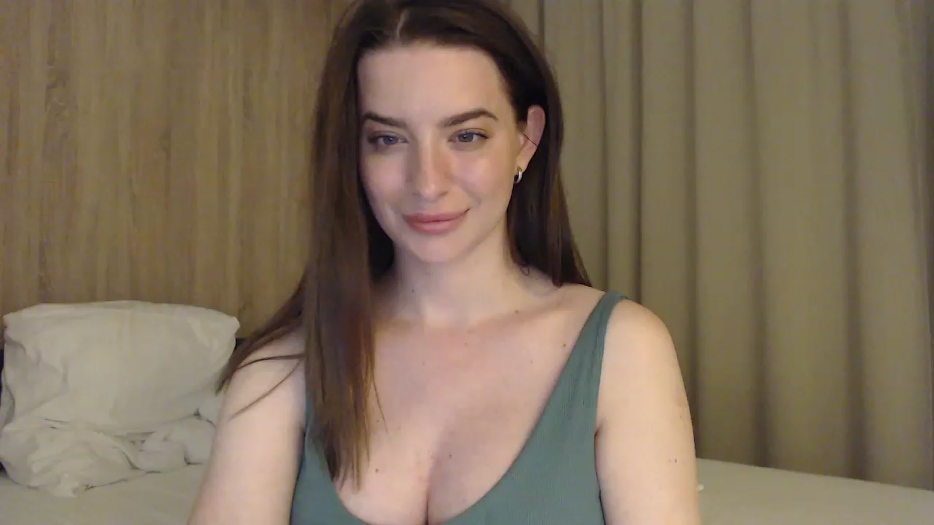 Gallery image thumbnail from An_Basset's myfreecams stream on, 06/06/2023, 20:48 image 4 of 20