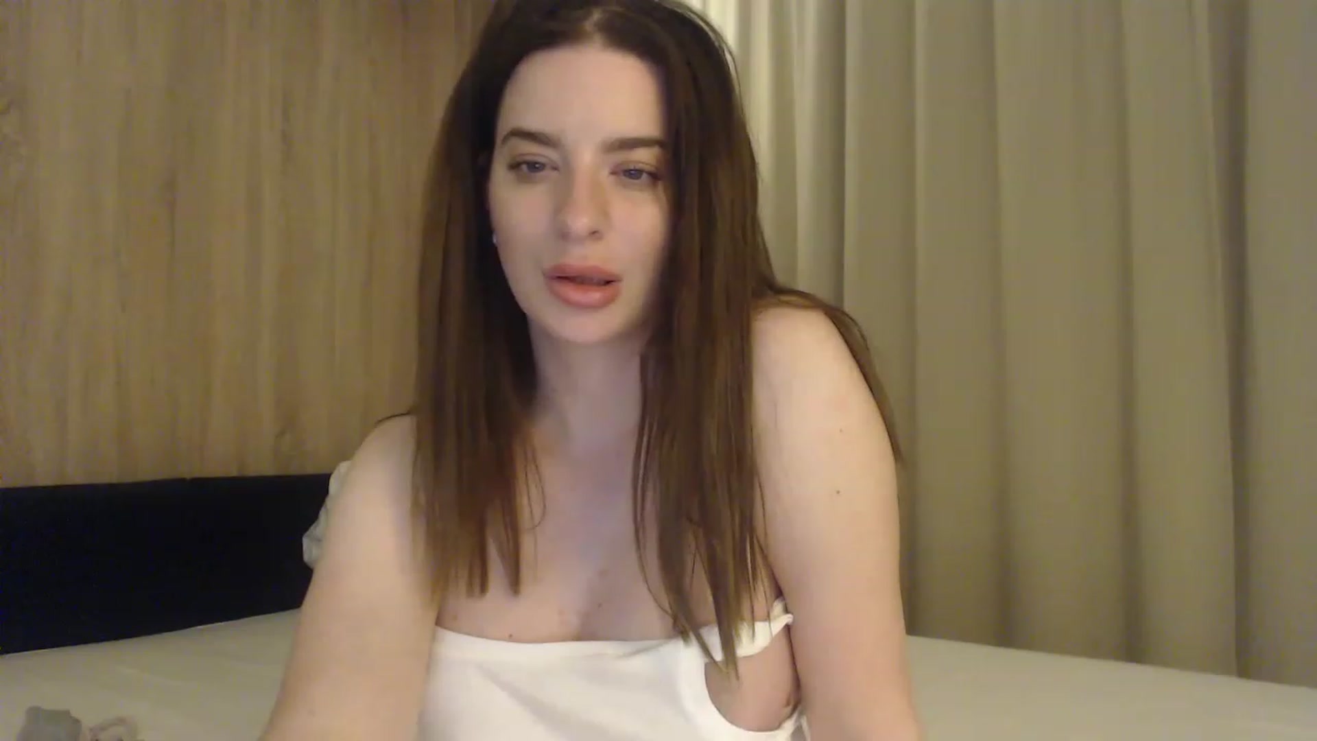 Gallery image thumbnail from An_Basset's myfreecams stream on, 06/06/2023, 23:31 image 17 of 20