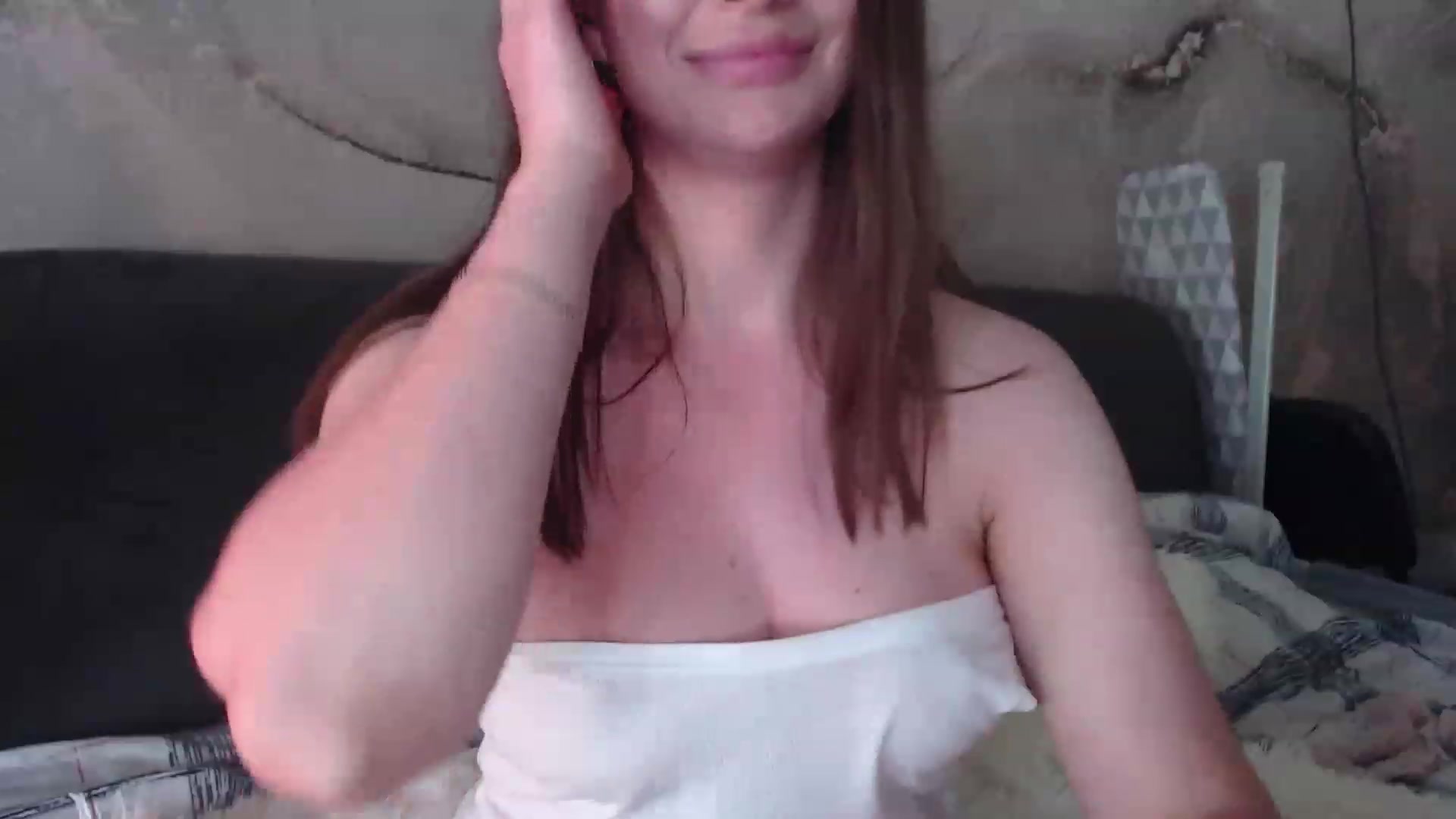 Gallery image thumbnail from An_Basset's myfreecams stream on, 06/12/2023, 22:14 image 19 of 20